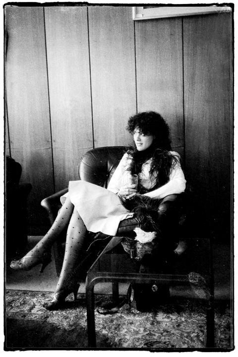 Sgeila dressed to the nines to visit the Peking Opera-Paris 1976